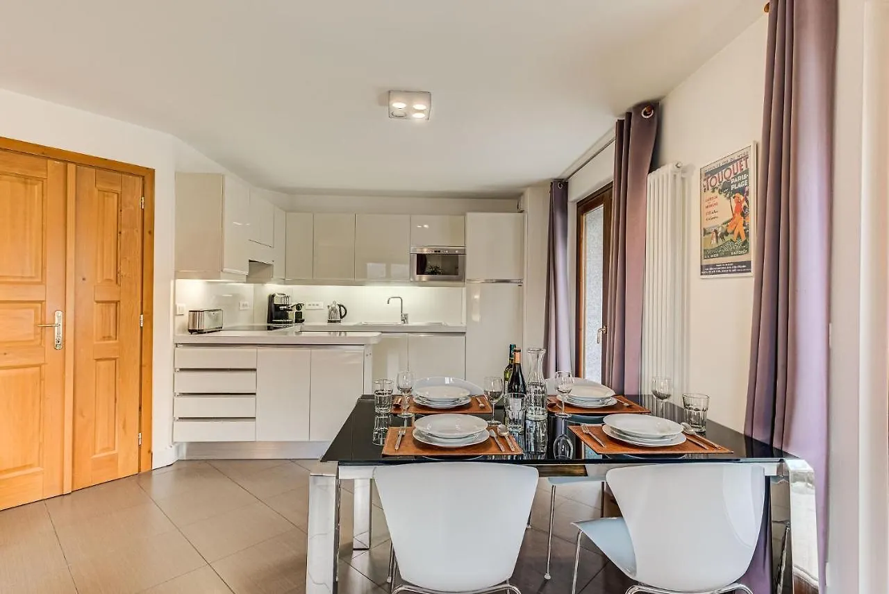 Apartment Alpes IV - Alpes Travel - Central Chamonix