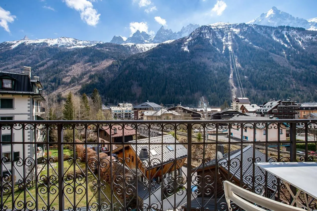 Apartment Alpes IV - Alpes Travel - Central Chamonix