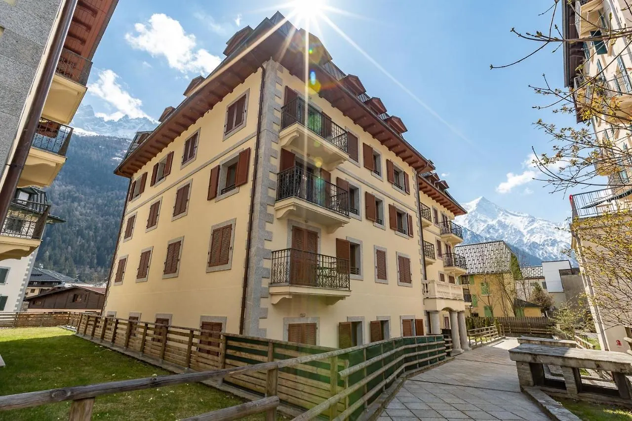Apartment Alpes IV - Alpes Travel - Central Chamonix