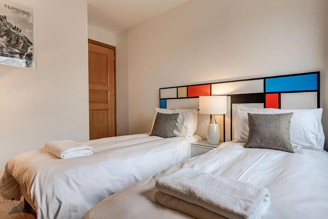 Apartment Alpes IV - Alpes Travel - Central Chamonix
