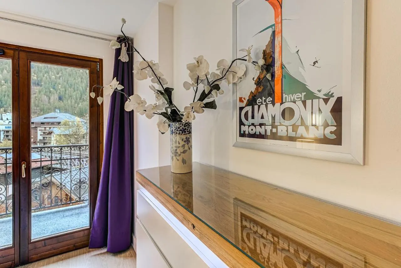 Apartment Alpes IV - Alpes Travel - Central Chamonix